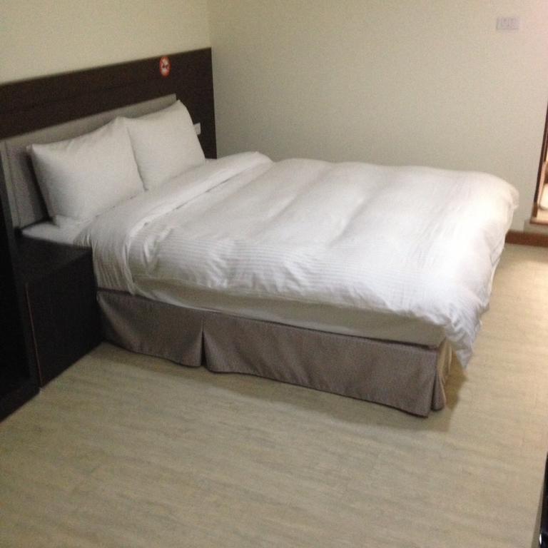 Big Bear Hotel Kaohsiung Dış mekan fotoğraf