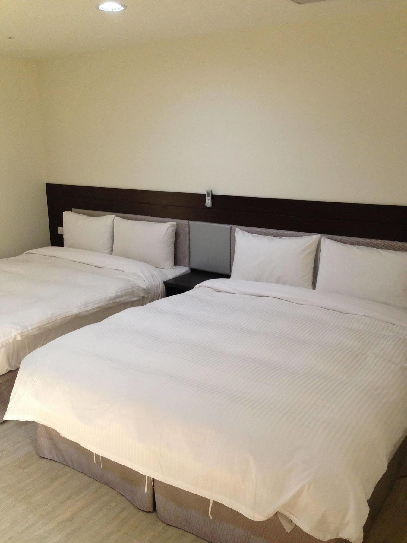 Big Bear Hotel Kaohsiung Dış mekan fotoğraf