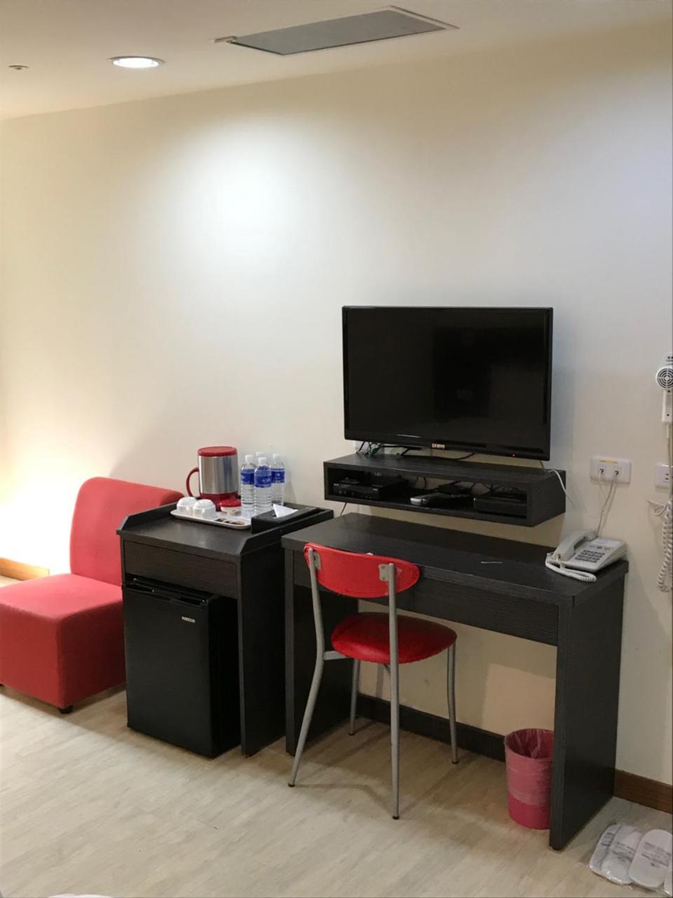 Big Bear Hotel Kaohsiung Dış mekan fotoğraf