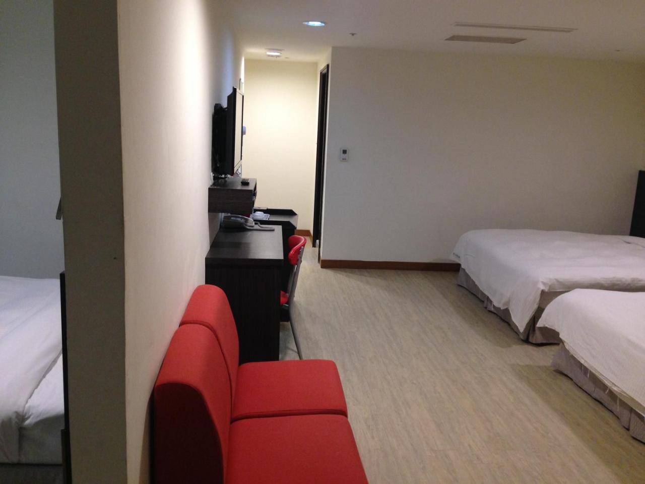 Big Bear Hotel Kaohsiung Dış mekan fotoğraf